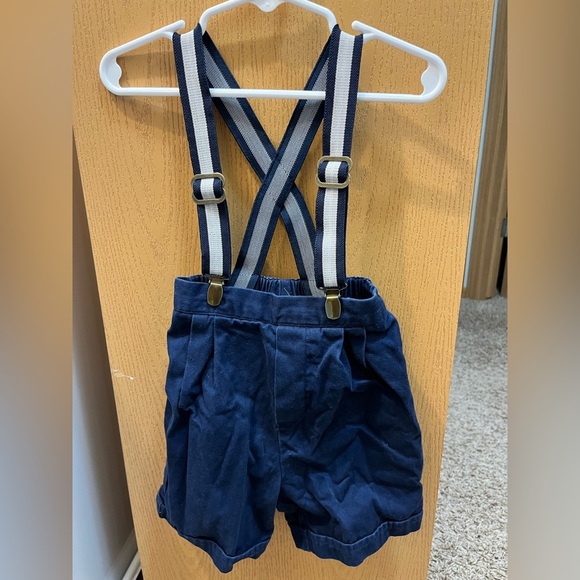 Little Bitty Pleated navy blue shorts with suspenders - Picture 3 of 10